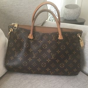 Louis Vuitton Pella Bag SD3103 w/lock